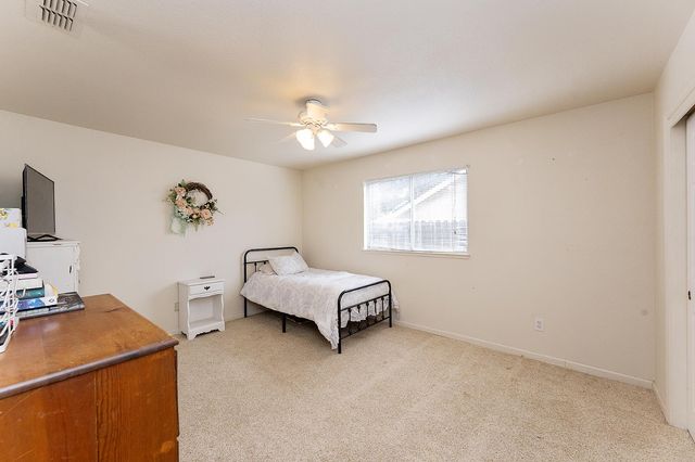 116 Ferrera Dr, Folsom, CA 95630