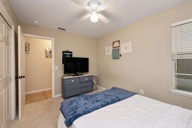 116 Ferrera Dr, Folsom, CA 95630
