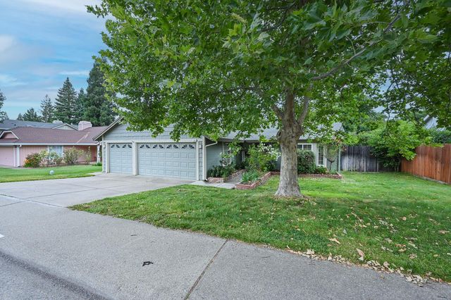 116 Ferrera Dr, Folsom, CA 95630