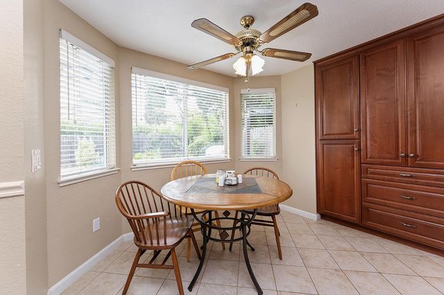 116 Ferrera Dr, Folsom, CA 95630