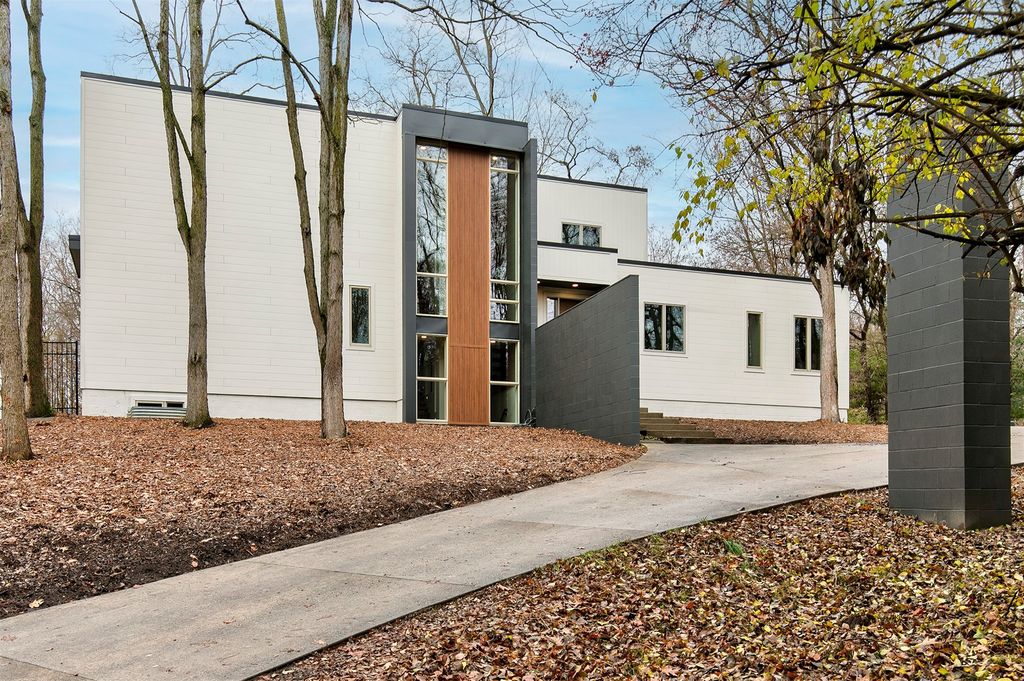 8830 NW 35th Street, Ankeny, IA 50023