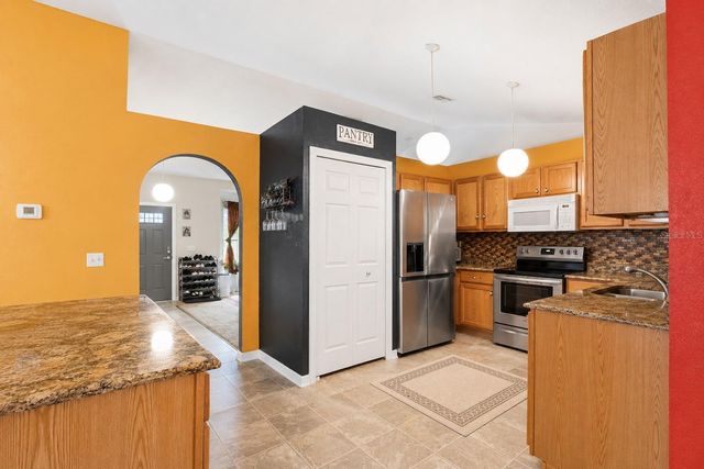 5872 ROYAL HILLS CIRCLE, Winter Haven, FL 33881