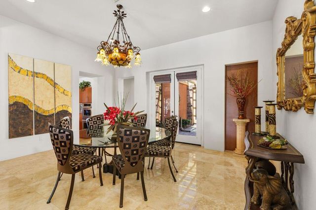 50220 Via Puente, La Quinta, CA 92253