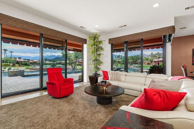 50220 Via Puente, La Quinta, CA 92253