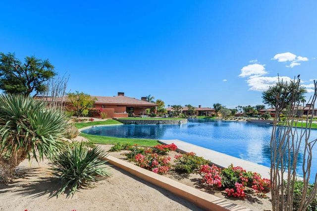 50220 Via Puente, La Quinta, CA 92253