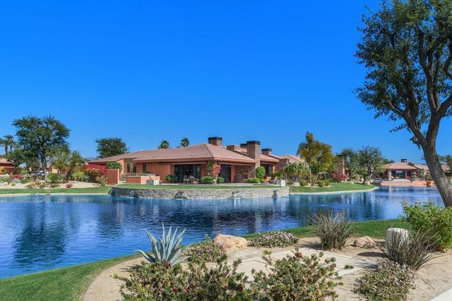 50220 Via Puente, La Quinta, CA 92253