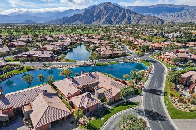 50220 Via Puente, La Quinta, CA 92253