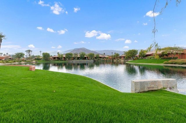 50220 Via Puente, La Quinta, CA 92253