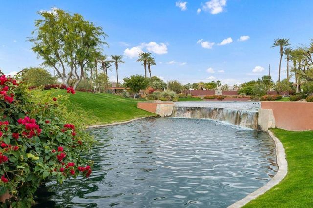 50220 Via Puente, La Quinta, CA 92253