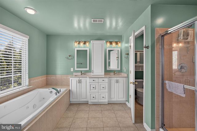 57 WILLIAMS DR, Fountainville, PA 18923