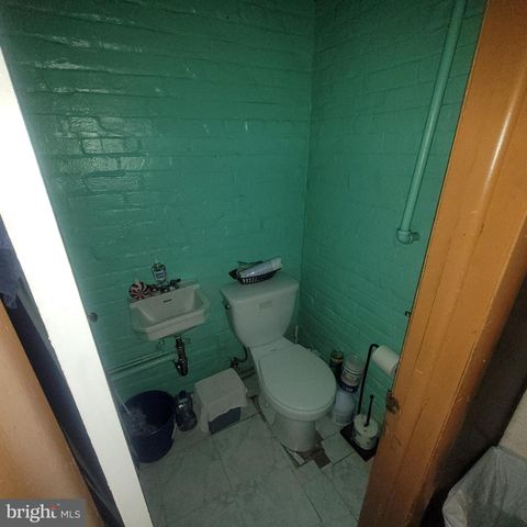 526 21ST ST NE, Washington, DC 20002