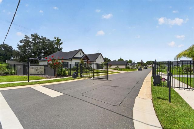 5391 CLUBHOUSE HILLS LANE, Lakeland, FL 33812