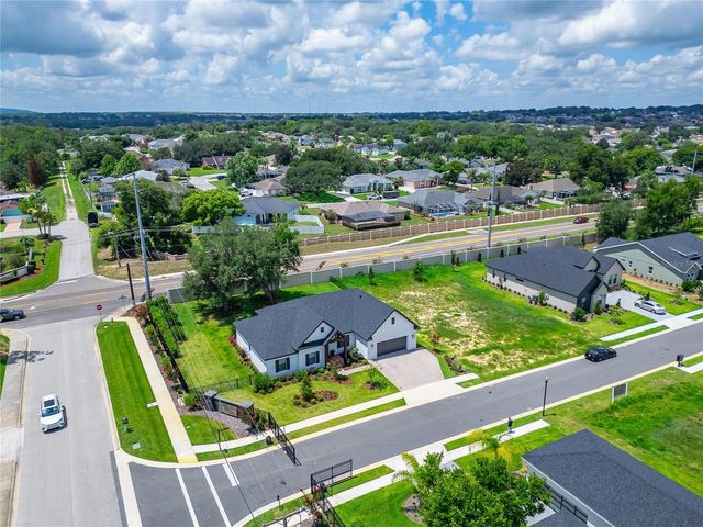 5391 CLUBHOUSE HILLS LANE, Lakeland, FL 33812