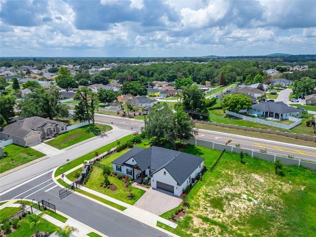 5391 CLUBHOUSE HILLS LANE, Lakeland, FL 33812