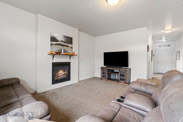 310 Rugged Creek Avenue, Belgrade, MT 59714