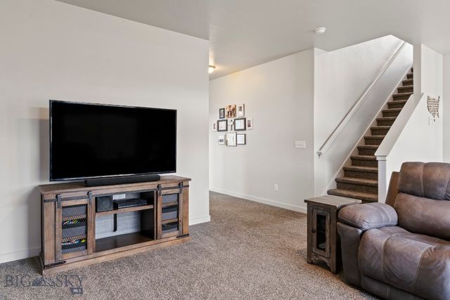 310 Rugged Creek Avenue, Belgrade, MT 59714