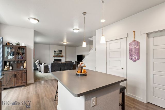 310 Rugged Creek Avenue, Belgrade, MT 59714