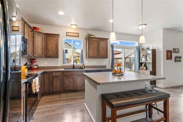 310 Rugged Creek Avenue, Belgrade, MT 59714