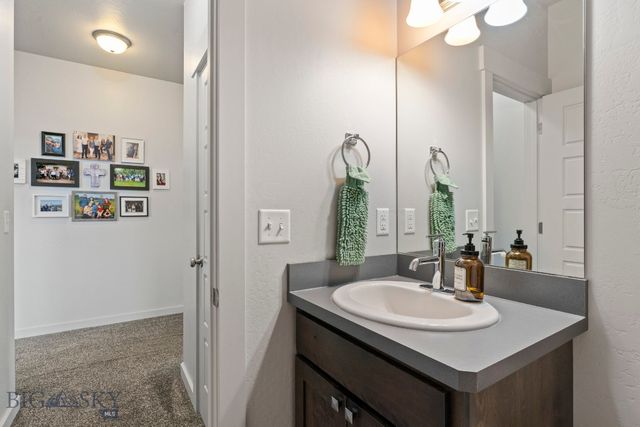 310 Rugged Creek Avenue, Belgrade, MT 59714