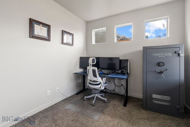 310 Rugged Creek Avenue, Belgrade, MT 59714