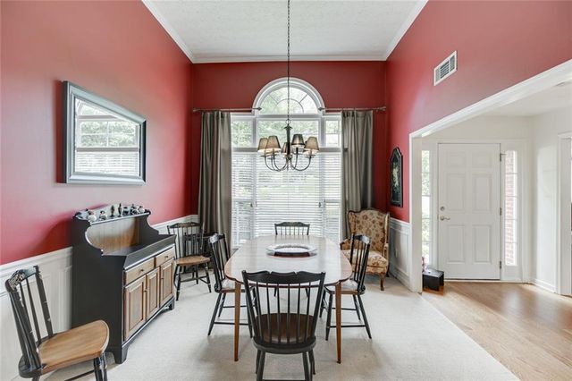2712 Bogan Creek Drive, Buford, GA 30519