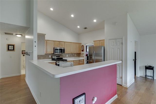 2712 Bogan Creek Drive, Buford, GA 30519