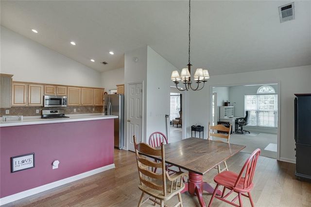 2712 Bogan Creek Drive, Buford, GA 30519