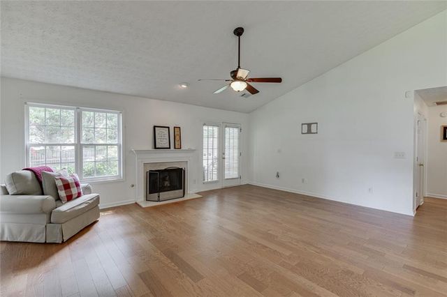2712 Bogan Creek Drive, Buford, GA 30519