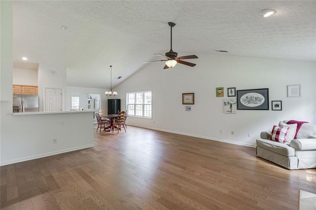2712 Bogan Creek Drive, Buford, GA 30519