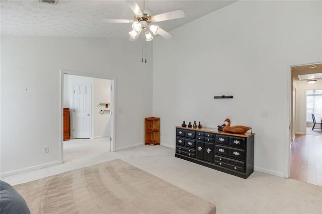 2712 Bogan Creek Drive, Buford, GA 30519