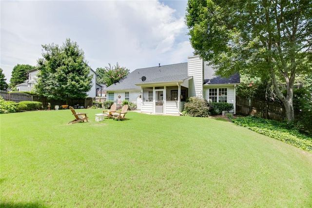 2712 Bogan Creek Drive, Buford, GA 30519