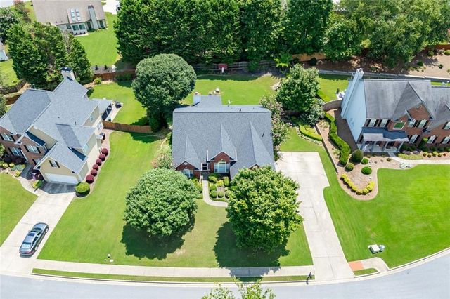 2712 Bogan Creek Drive, Buford, GA 30519