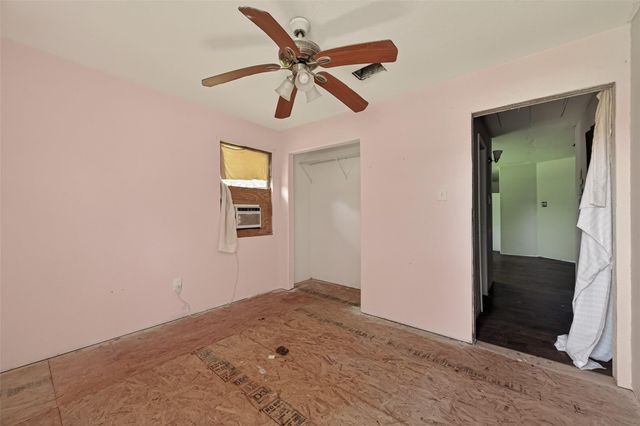25080 Lakeshore Drive, Splendora, TX 77372
