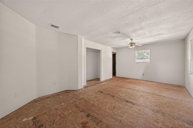 25080 Lakeshore Drive, Splendora, TX 77372