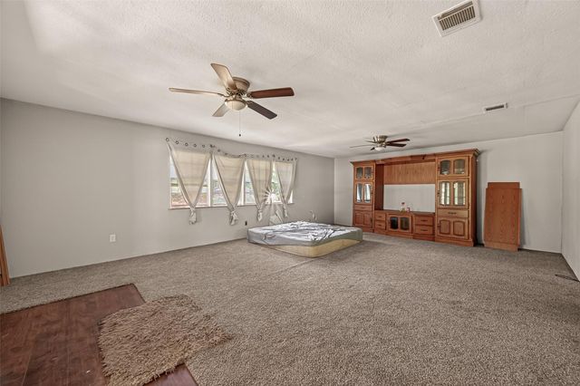 25080 Lakeshore Drive, Splendora, TX 77372