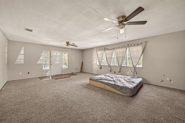 25080 Lakeshore Drive, Splendora, TX 77372