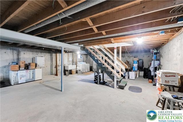 2126 Herbert Drive, Bethlehem City, PA 18018