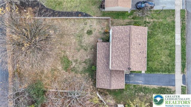 2126 Herbert Drive, Bethlehem City, PA 18018