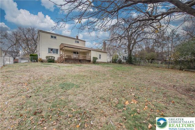 2126 Herbert Drive, Bethlehem City, PA 18018