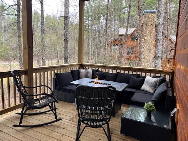 331 Vineyard Creek Way, Murphy, NC 28906