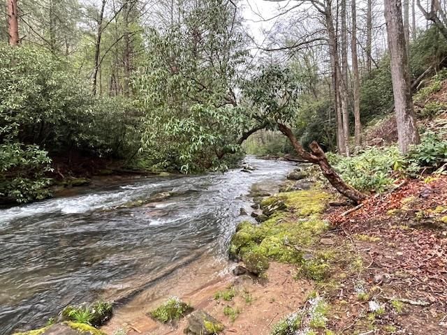 331 Vineyard Creek Way, Murphy, NC 28906