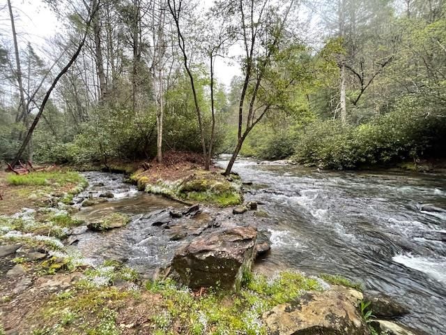 331 Vineyard Creek Way, Murphy, NC 28906