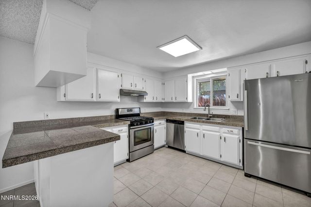 905 W Long Street, Carson City, NV 89703
