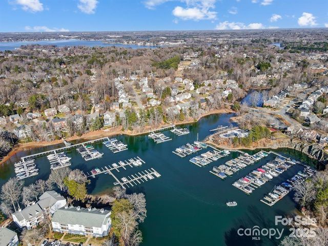 19943 Catamaran Court, Cornelius, NC 28031