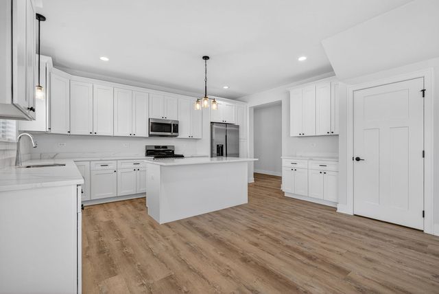 24428 S St Paul Avenue, Channahon, IL 60410