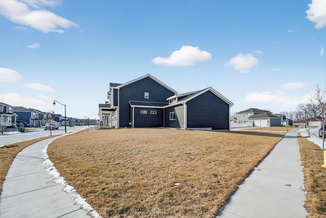 24428 S St Paul Avenue, Channahon, IL 60410
