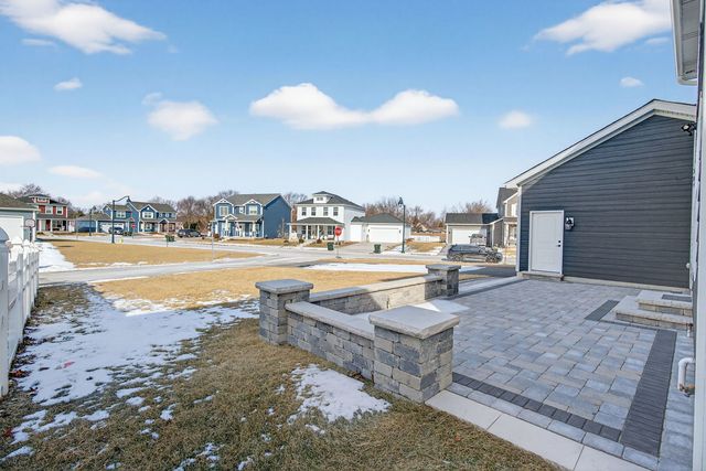 24428 S St Paul Avenue, Channahon, IL 60410