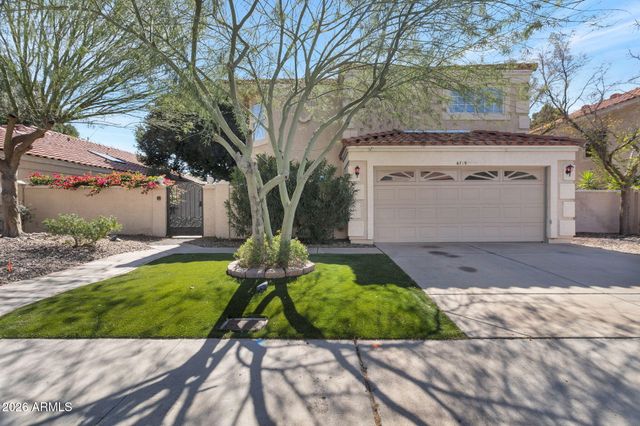 6719 W MCRAE Way, Glendale, AZ 85308