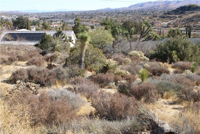 68 Ventura, Yucca Valley, CA 92284