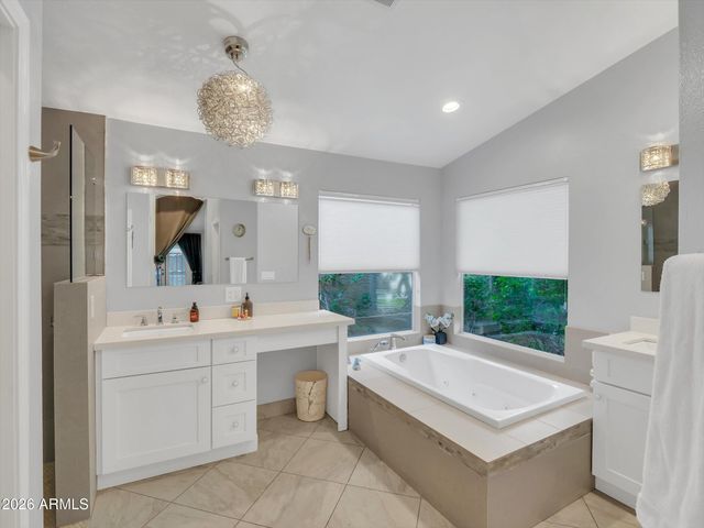 14815 S 13TH Place, Phoenix, AZ 85048